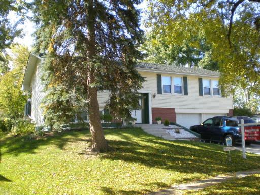 1630 Glen Lake Rd., Hoffman Estates, IL 60169