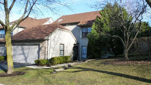 106 Chatsworth Cir., Schaumburg, IL 60194