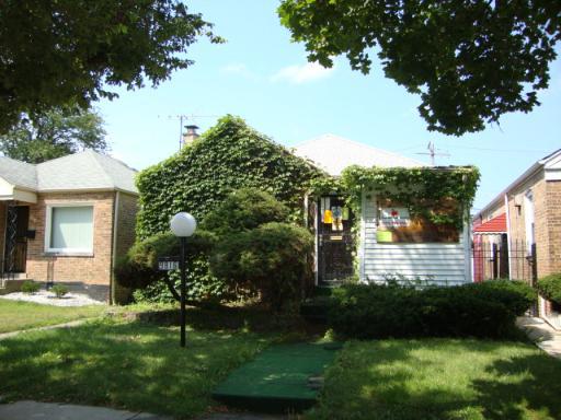 9816 S Maryland St., Chicago, IL 60628