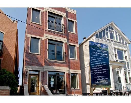 1302 W Wrightwood St. #PH, Chicago, IL 60614