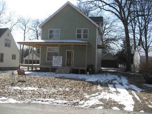 21 Junior Ave., Grayslake, IL 60030