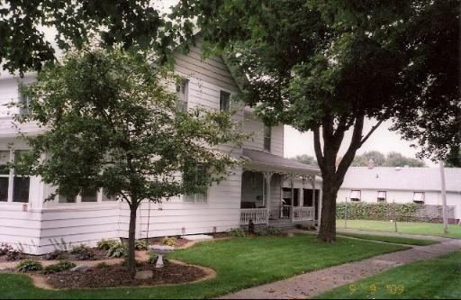 140 S Adams St., Sheffield, IL 61361