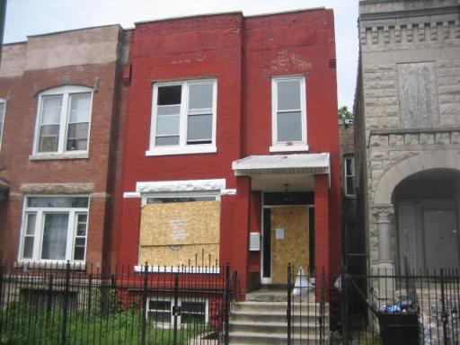 3352 W Walnut St., Chicago, IL 60612