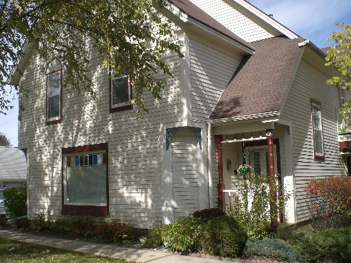 790 Regina Ct., Woodstock, IL 60098