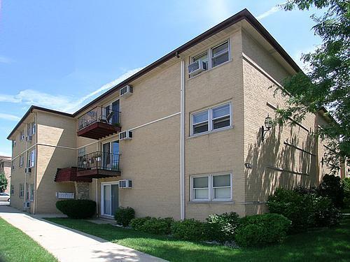8758 W Berwyn Ave. #3S, Chicago, IL 60656