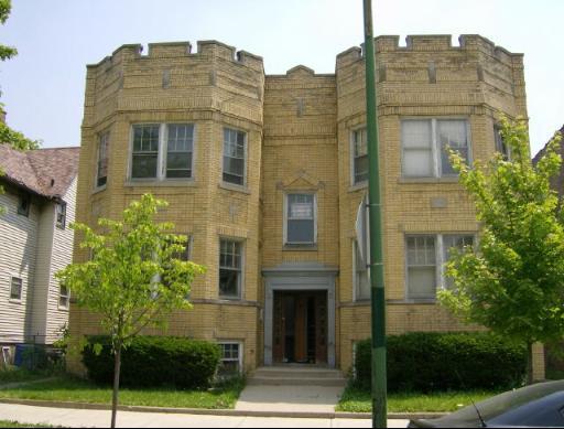 6631 S Troy St., Chicago, IL 60629