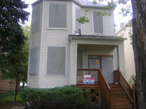 8044 S Escanaba Ave., Chicago, IL 60617