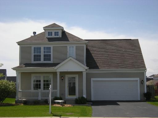 433 W Fielding Ln., Round Lake, IL 60073
