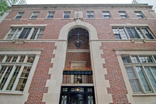 40 W Schiller Ave. #D2, Chicago, IL 60610