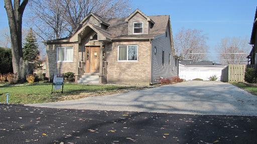 7906 W 101 St., Palos Hills, IL 60465