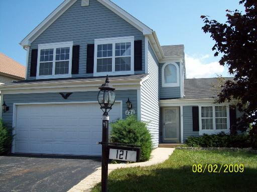 121 Augusta Dr., Streamwood, IL 60107