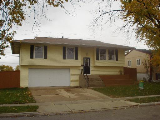 300 Hickory Ave., Romeoville, IL 60446