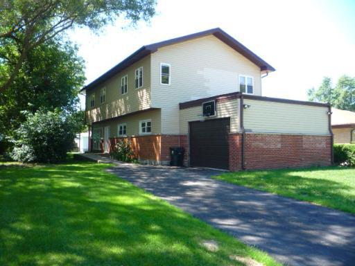 9122 N Marion St., Morton Grove, IL 60053