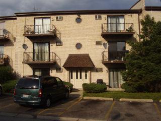 4061 Bonhill Dr. #2B, Arlington Heights, IL 60004