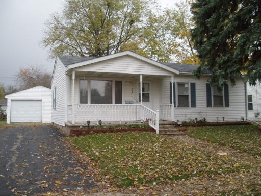 517 Spring Ave., Dekalb, IL 60115