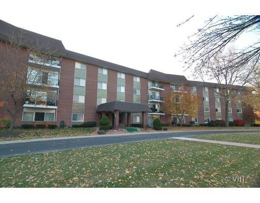 1030 S Fernandez Ave. #3C, Arlington Heights, IL 60005