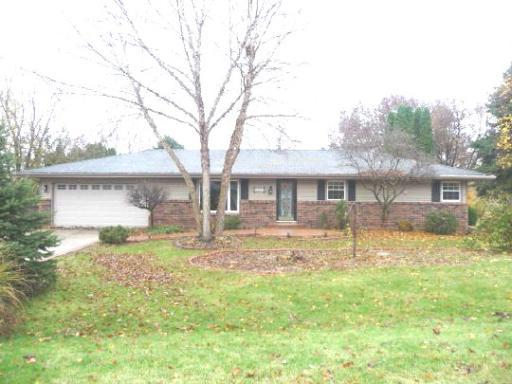 5933 Hillsbrough Rd., Rockford, IL 61109
