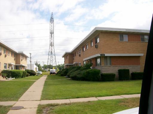 8668 Gregory Ln. #C, Des Plaines, IL 60016