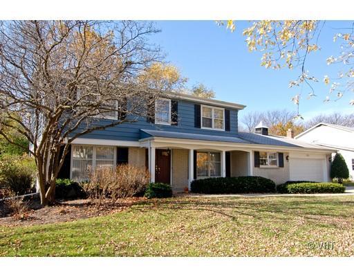 1034 White Mountain Dr., Northbrook, IL 60062