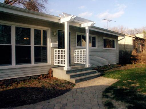 210 Tower Rd., Barrington, IL 60010