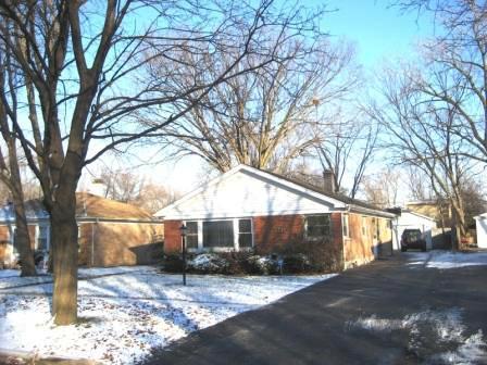 921 Brown Ave., Evanston, IL 60202