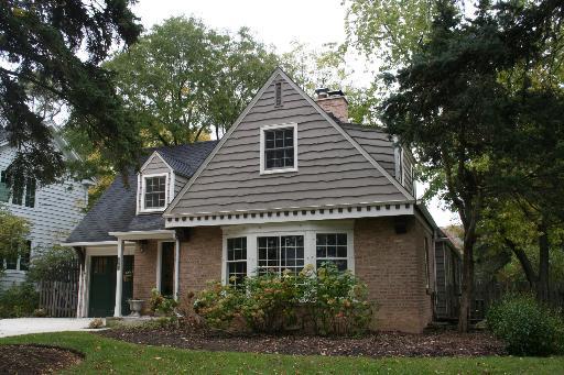 625 Newton Ave., Glen Ellyn, IL 60137