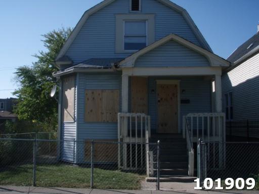 6520 S Wolcott Ave., Chicago, IL 60636