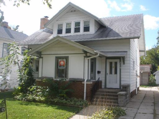 710 John St., Rockford, IL 61103