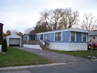 2566 Laurel Ln., Sycamore, IL 60178