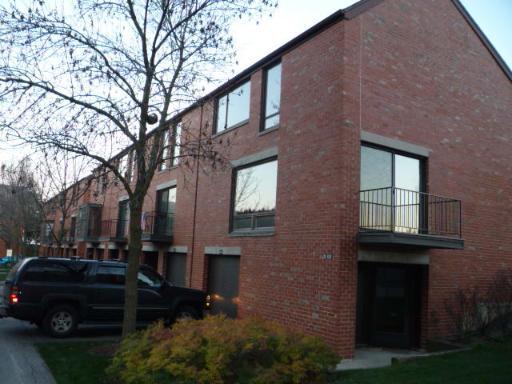 3702 W Capri Ct., Glenview, IL 60025