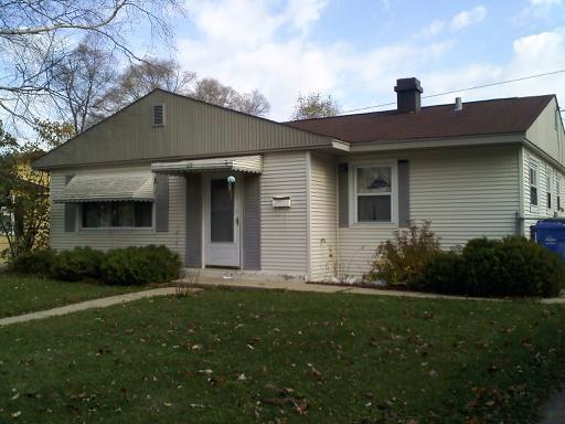 69 Birch St., Carpentersville, IL 60110