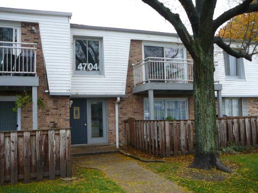 4704 Euclid Ave. #2D, Rolling Meadows, IL 60008