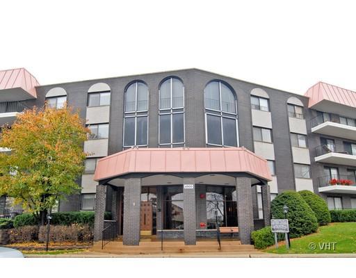 4900 W Foster St. #112, Skokie, IL 60077