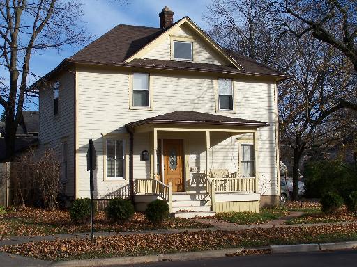 417 S Hough St., Barrington, IL 60010