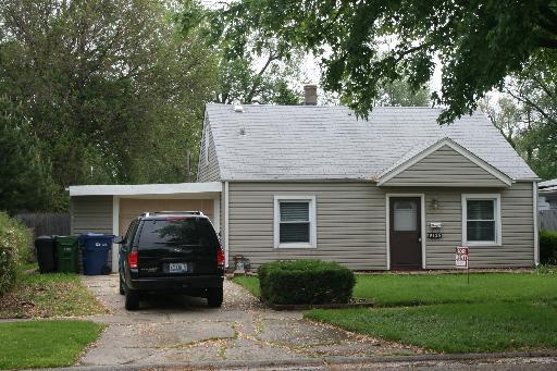 9129 S Mayfield Ave., Oak Lawn, IL 60453