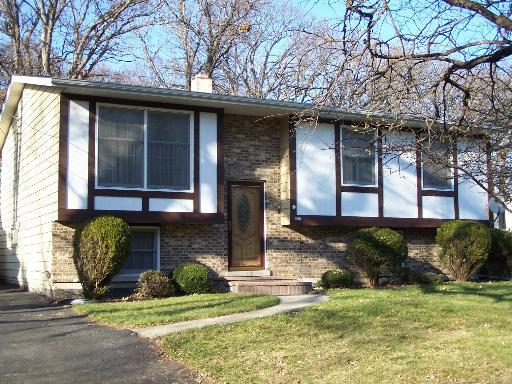 500 Phillips Ct., Lombard, IL 60148