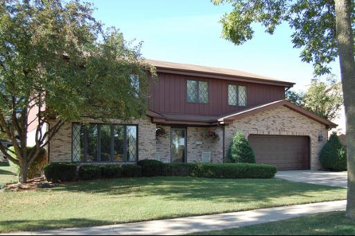 1425 W White Oak St., Arlington Heights, IL 60005