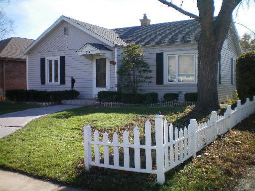 7133 W 113th St., Worth, IL 60482