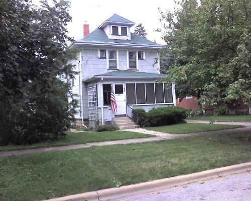 434 Maple Ave., Aurora, IL 60505