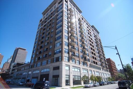 849 N Franklin St. #802, Chicago, IL 60610