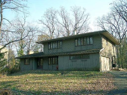 [Address Hidden by Seller], Crystal Lake, IL 60012