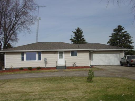 8526 Lettow Rd., Kingston, IL 60145