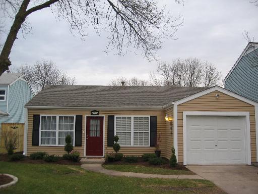 2261 Greenleaf Ct., Aurora, IL 60506