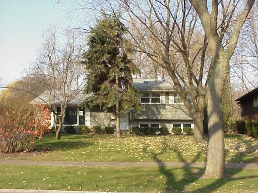 450 White Pine Rd., Buffalo Grove, IL 60089