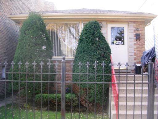 3008 N Troy Ave., Chicago, IL 60618