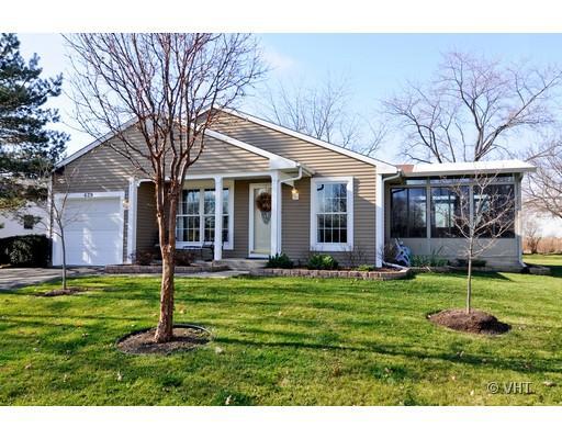 429 Travelaire Ave., Naperville, IL 60565