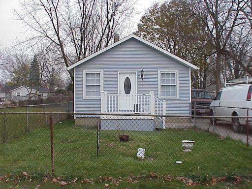 553 Howard Ave., Aurora, IL 60506