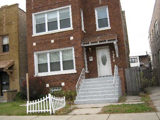 7958 S Kingston Ave., Chicago, IL 60617
