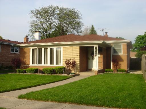 10129 S Maple Ave., Oak Lawn, IL 60453