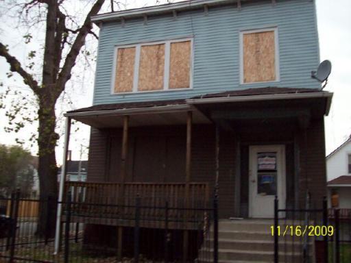 9862 S Avenue J St., Chicago, IL 60617
